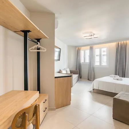 Noima Luxury Aparthotel 4*