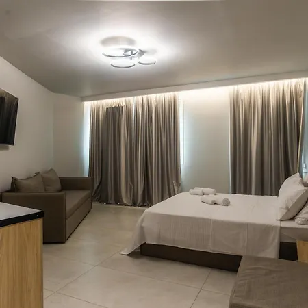 アパートホテル Noima Luxury 4*