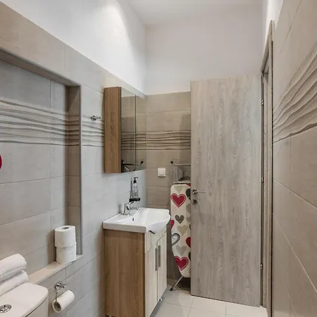 アパートホテル Noima Luxury 4*