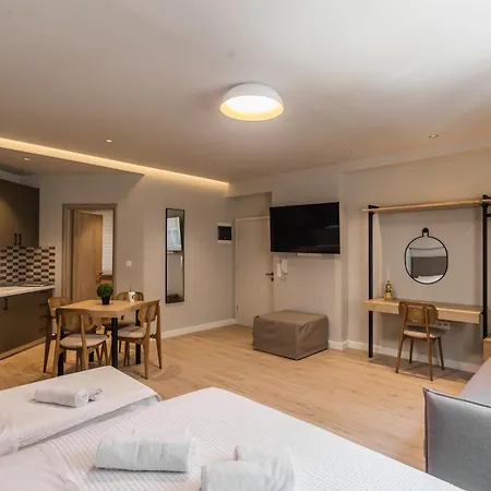 アパートホテル Noima Luxury